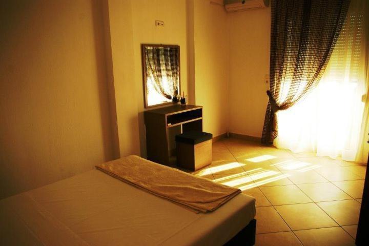 Inanthi Apartamento Potos Quarto foto